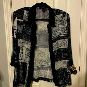 Blue pattern open front light weight cardigan by R&M Richard’s size 16